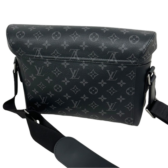 Louis Vuitton Men’s Messenger Voyage Pm Shoulder Bag Monogram Eclipse Black Gray - Picture 5 of 9